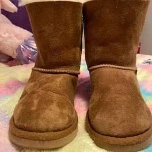 UGG bailey bow boots - youth